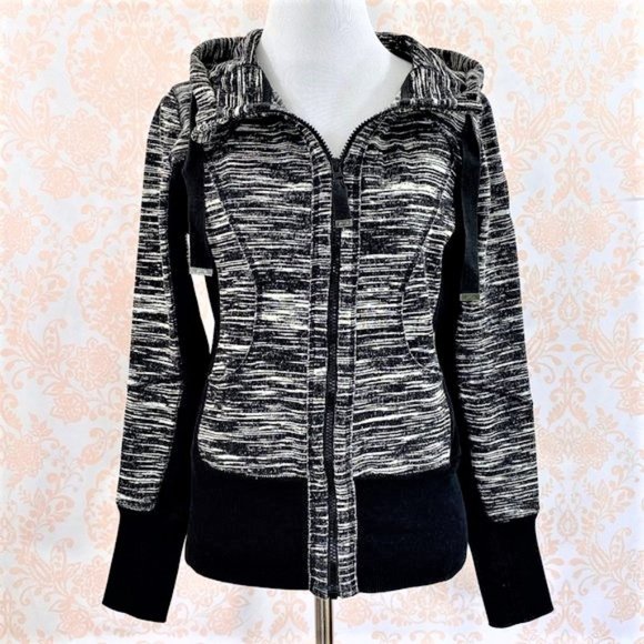 Zella Jackets & Blazers - EUC Zella medium weight zip jacket S